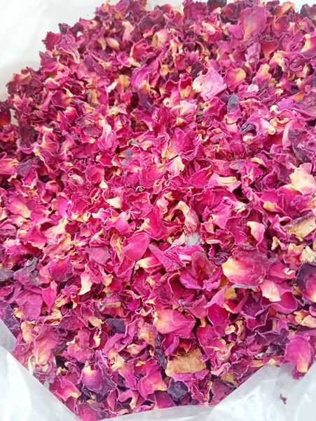 Organic Dried Rose Petals for Used in Cosmetic Products