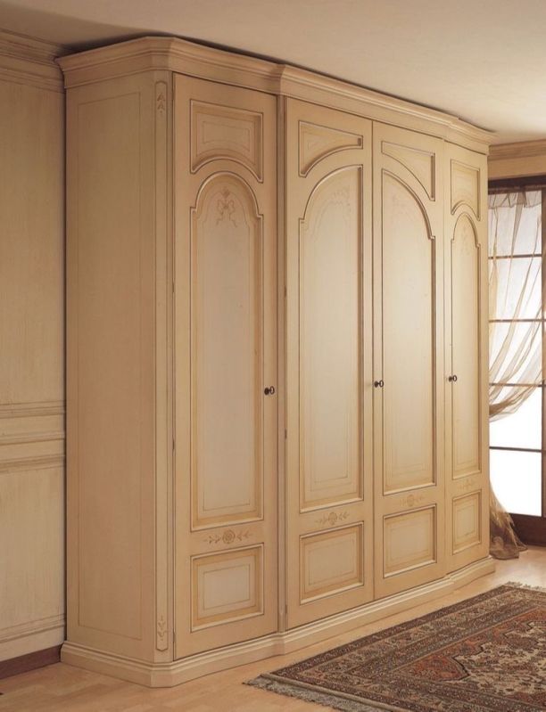 Matte Finish Designer Wooden Wardrobe for Home Use