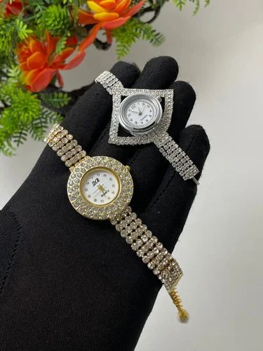 Ladies Diamond Watch, Speciality : Elegant Attraction