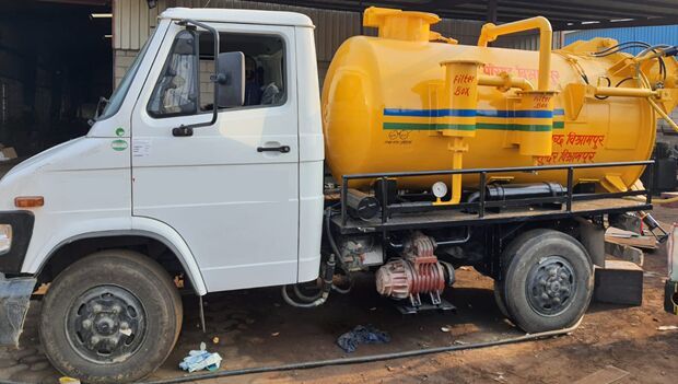 Truck Chassis Mounted Suction Cum Jetting Machine