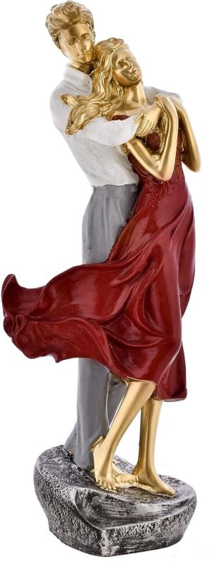 Valentine Romantic Love Couple Statue