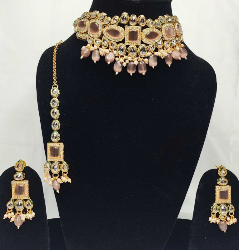 Mona Lisa Kundan Ad Stones Earrings Maang Tikka Necklace Set