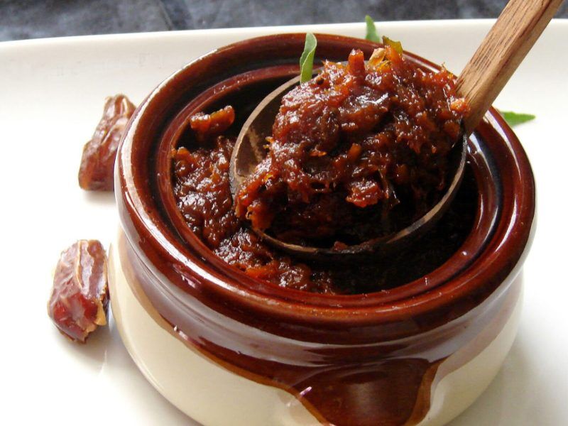 Dates Pickle