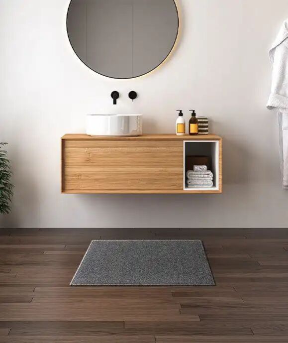 VFM-02 Black Bath Mat