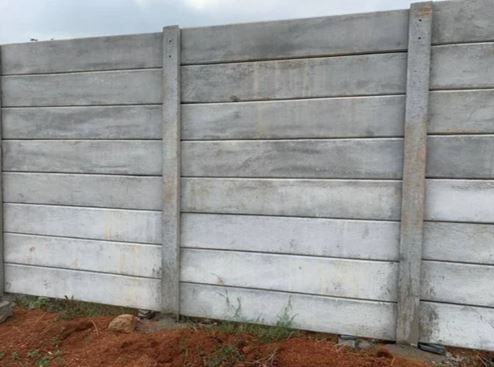 Modular Grey Heavy RCC Compound Wall, Thickness