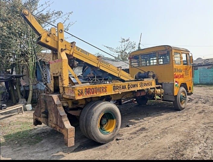 Truck Cranes, Packaging Type : Yellow for Construction