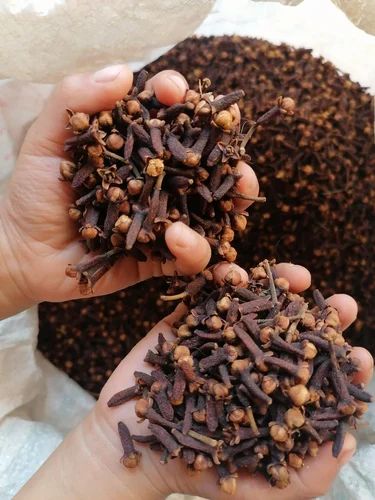 Whole Brown Dry Cloves