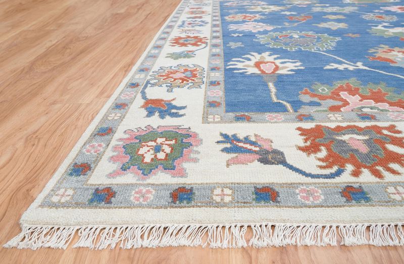 Hand Knotted Woolen Carpet