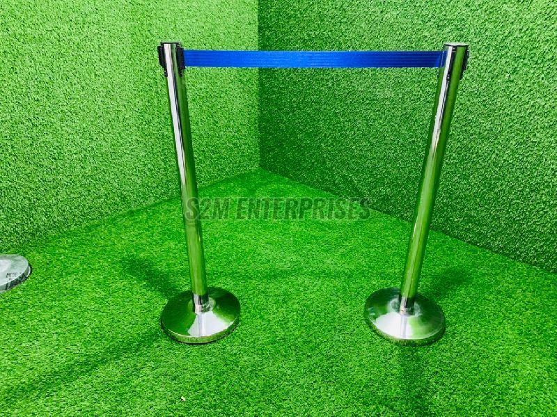 Stainless Steel Queue Manager With Velvet Rope