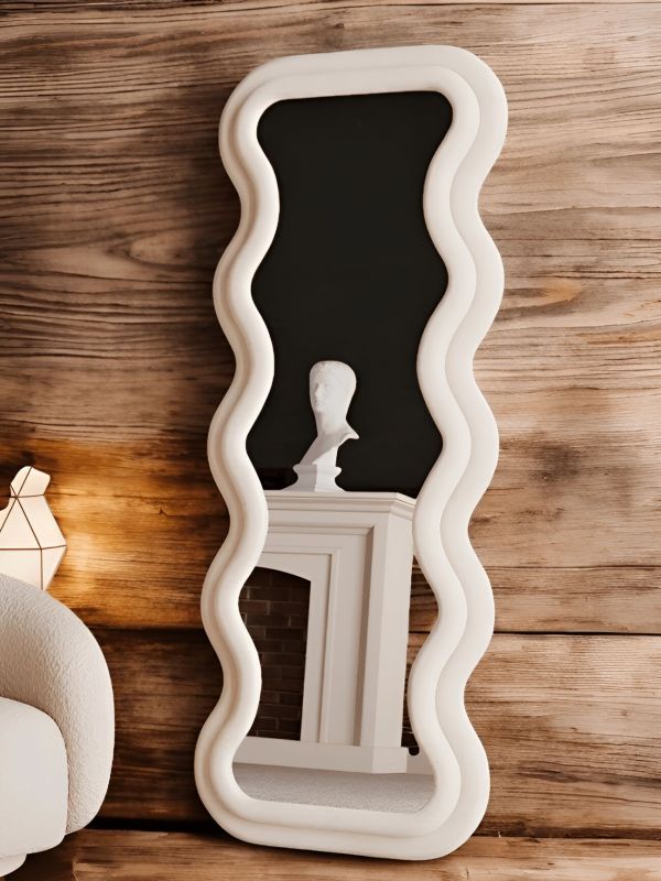 Nuha Wavy Wall Mirror