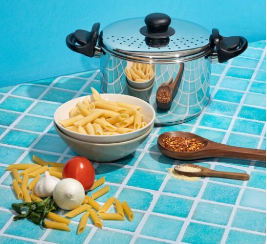 Vinod Stainless Steel Pasta Pot With Strainer Lid