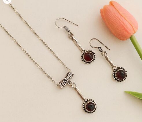 Wine Drop: Simple Pendant and Earring Set