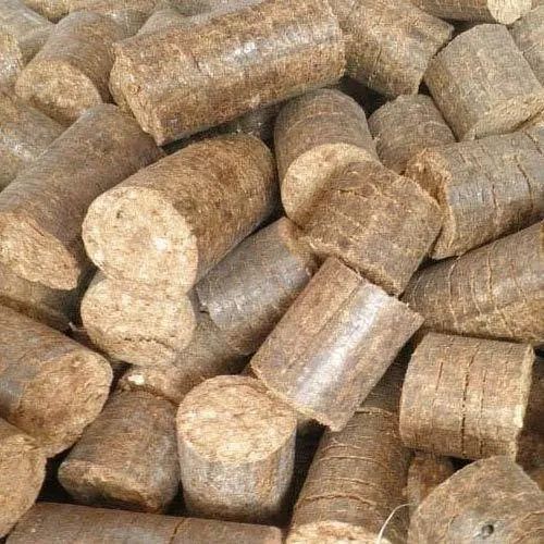 Brown Biomass Briquettes, Moisture : Less Then 14%
