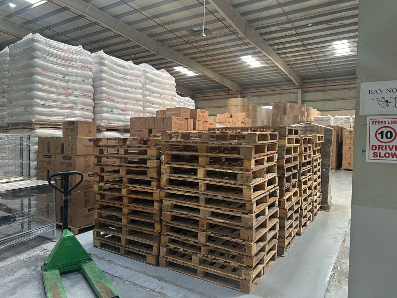 UAE Pallet Wood