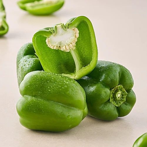 Organic Fresh Green Capsicum, Packaging Type : Plastic Bag