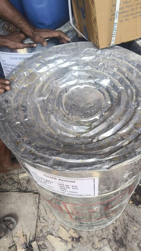 Yellow Solid Gum Rosin