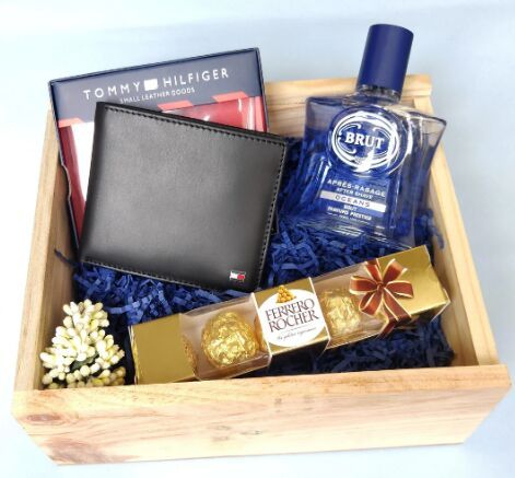 Men Essentials Gift Hamper