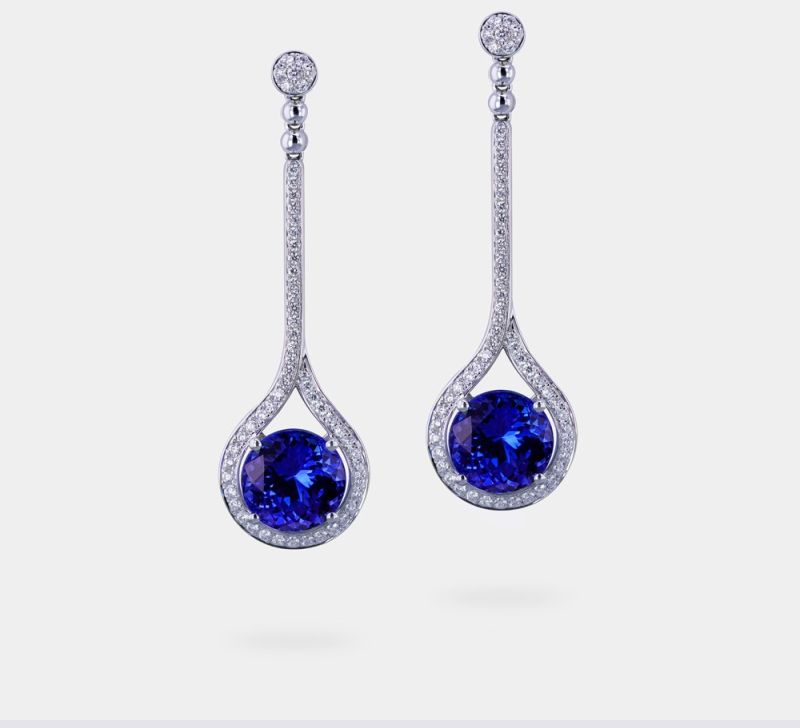 Vivid Blue Round Shaped Tanzanite 8.00 Carats Women Dangling Earrings With Diamond