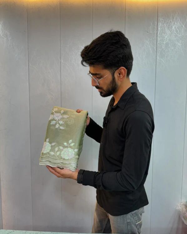 SHIMMERY TISSUE SILK SAREE