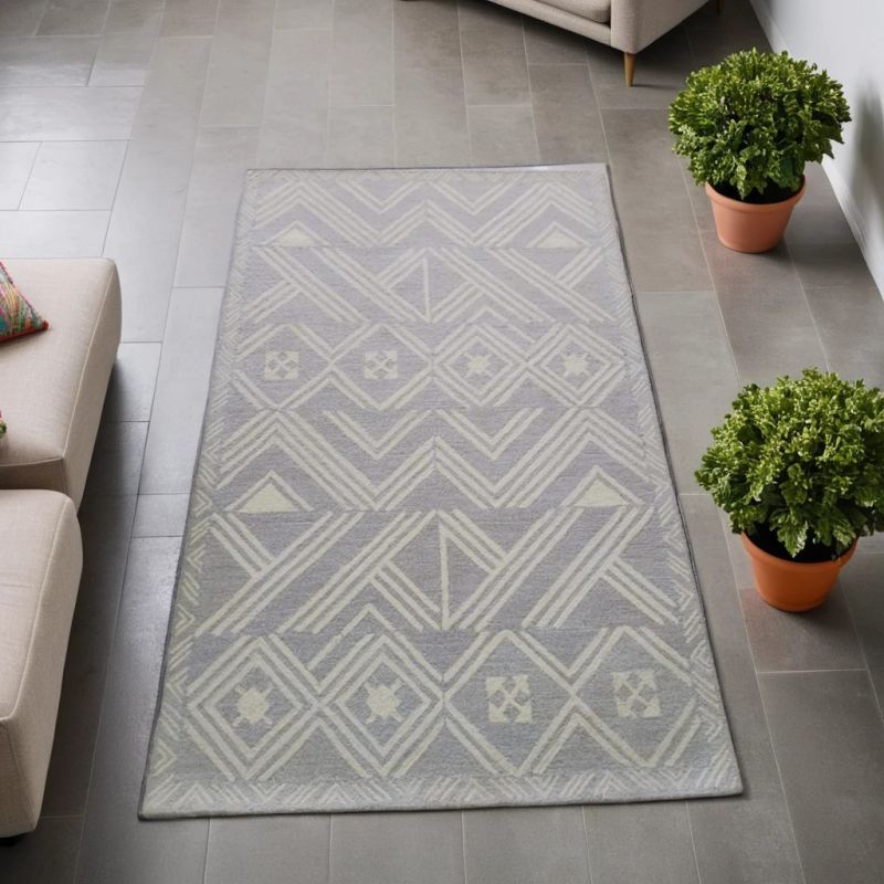 Geometric Woolen Hand Tufted Area Rug