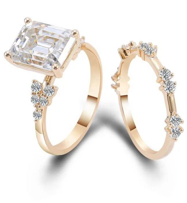 Gold Engagement Diamond Ring