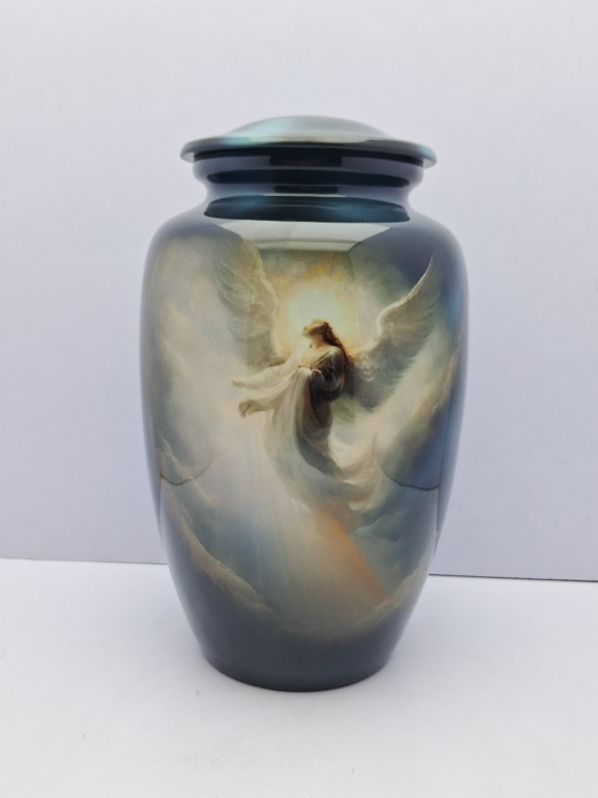 CREMATION URN