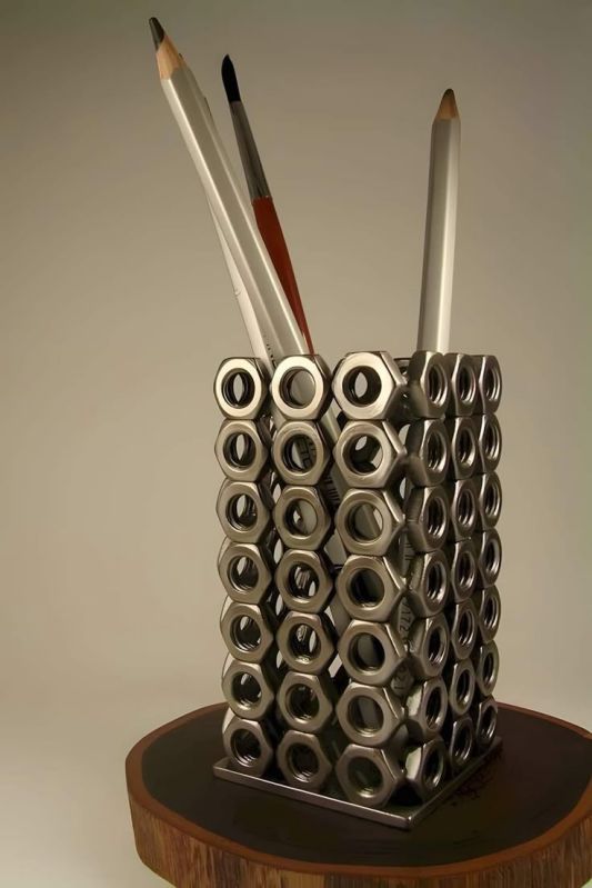 Metal Pen & Pencil Holder