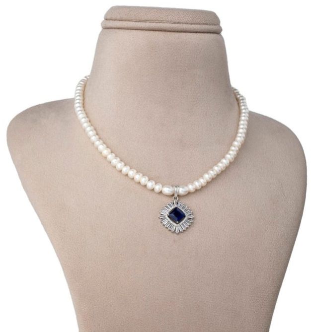 Women Pearl Brilliance And Blue Stone Necklace Earring Set