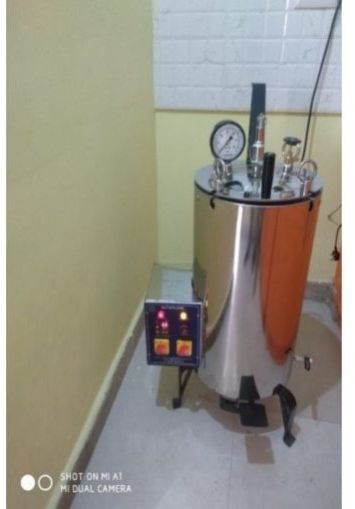 Vertical Autoclave Capacity 22 Litre