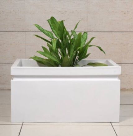 Sleek Rectangular Fiberglass Planter, Weight : 5 Kg