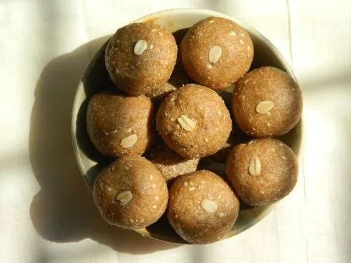 Jaggery Laddu