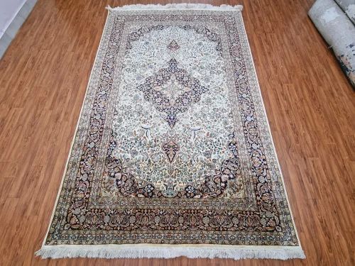 6x10 Square Feet Hand Woven Silk Carpet