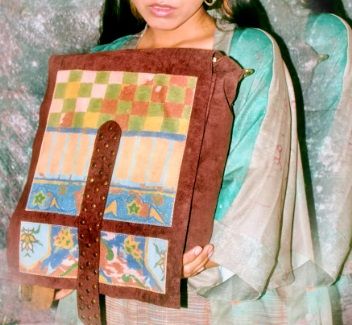 Mosaic Print Messenger Flap Sling Bag