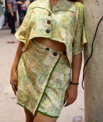 Women Splatter Print Big Collar Shirt