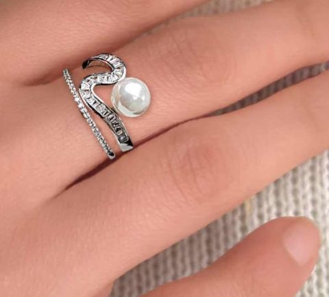 Women AD Pearl Halo Ring