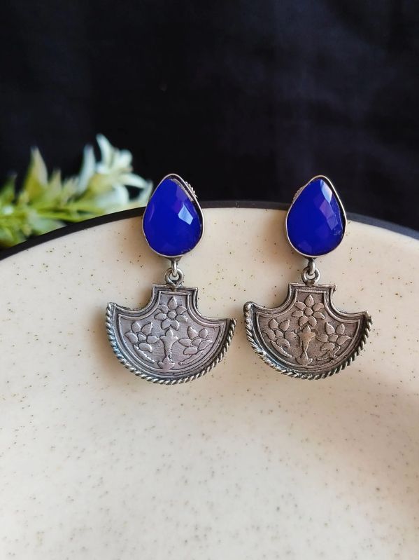 Handcrafted Silver Tone Oxidized Women Dangler Earrings