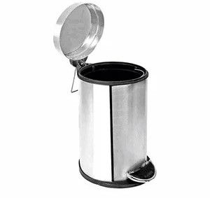 Stainless Steel Pedal Dustbin, Color : Silver For Indoor