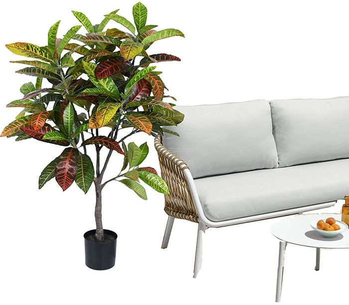 Artificial Golden Banyan Tree