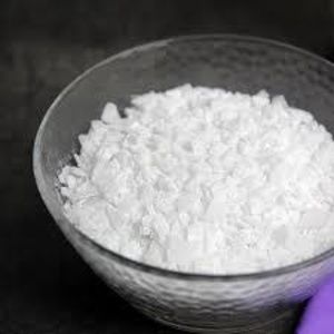 Caustic soda, Packaging Type : White, Form : Powder