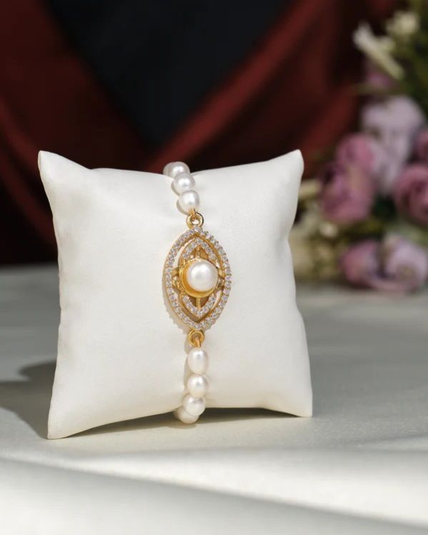 Women Trendy Metallic Cz Pretty Bracelet