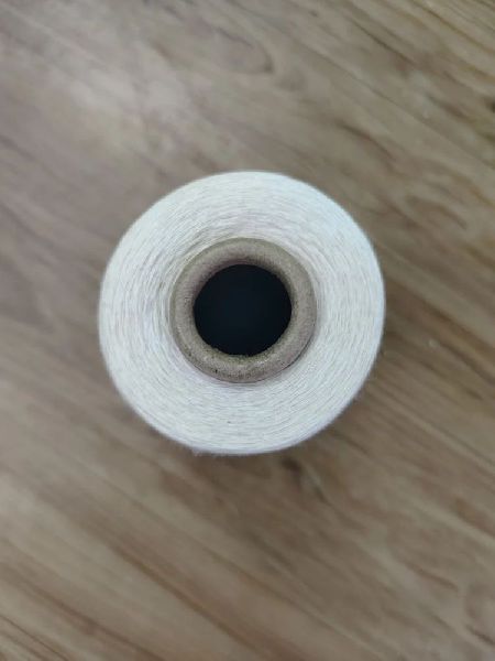 Plain Carded Cotton Yarn, Color : White, Technics : Machine Made