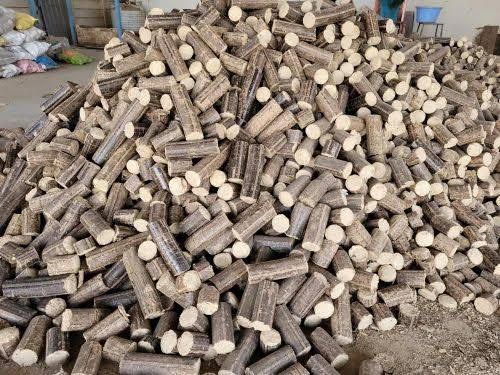 sawdust briquette