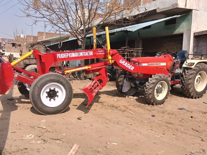 Swaraj Tractor Fitted Grader