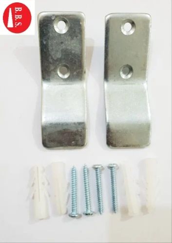 B.b.s. Steel Urinal Bracket, Packaging Type : Box