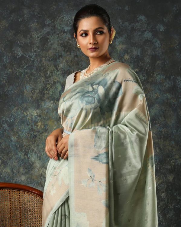 Green Embroidered Floral Printed Blended Tussar Silk Saree
