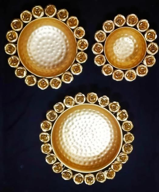 Artisan Gold Hammered Urlis with Rosette Border