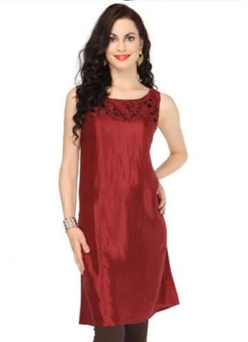 Ladies Maroon Viscose Kurti