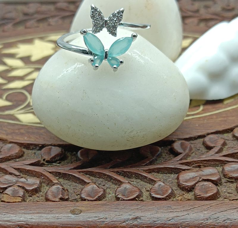 Dual-Wing Silver Tone Ring