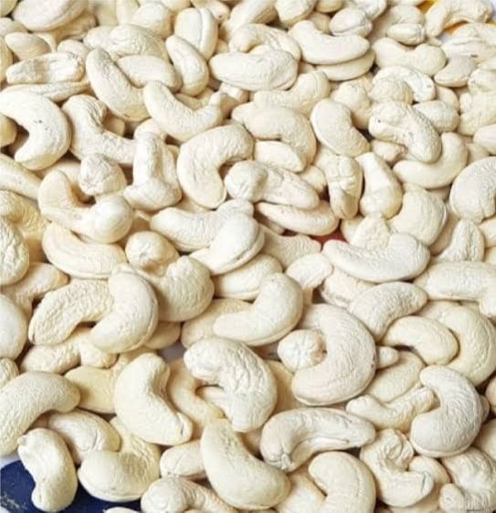 W180 Premium King Size Cashew Nut