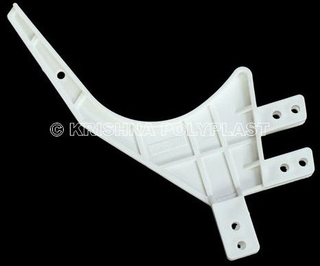 Plastic 104-B Bracket Layer Feeder Round Jumbo